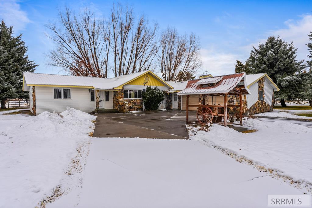 695 N 550 E Property Photo