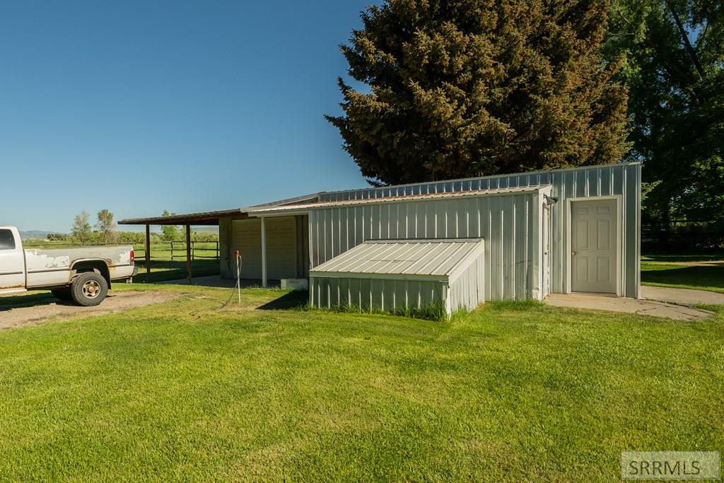 695 N 550 E Property Photo 35