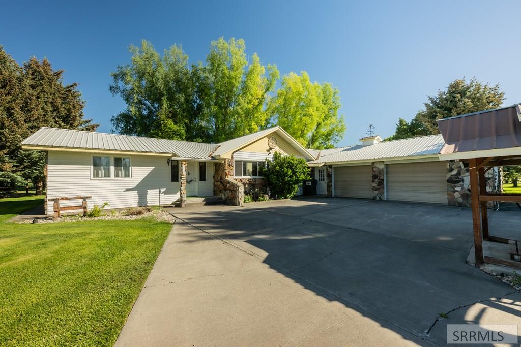 695 N 550 E Property Photo 40