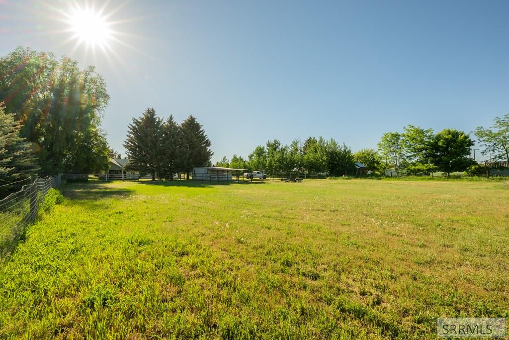 695 N 550 E Property Photo 54