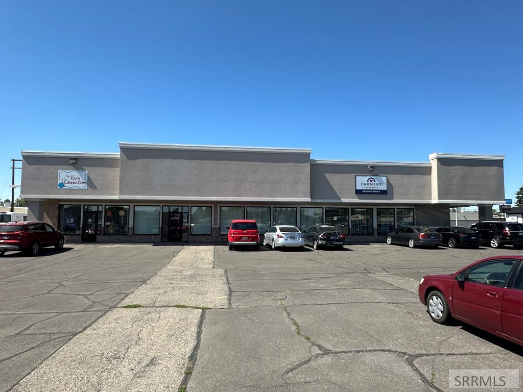 560 E 1st Street Property Photo
