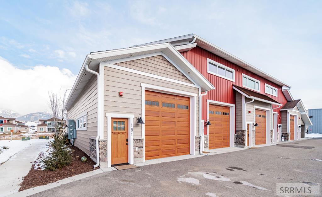 181 Stonefly Lane Property Photo