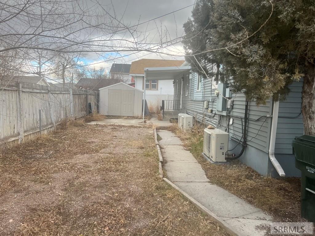 653 S 4th Avenue Property Photo 11