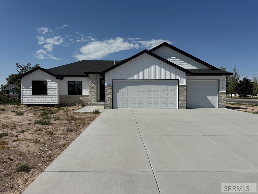 410 Kelton Circle Property Photo 1