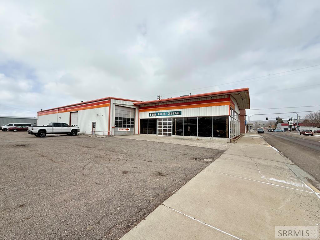 422 W Clark Street Property Photo