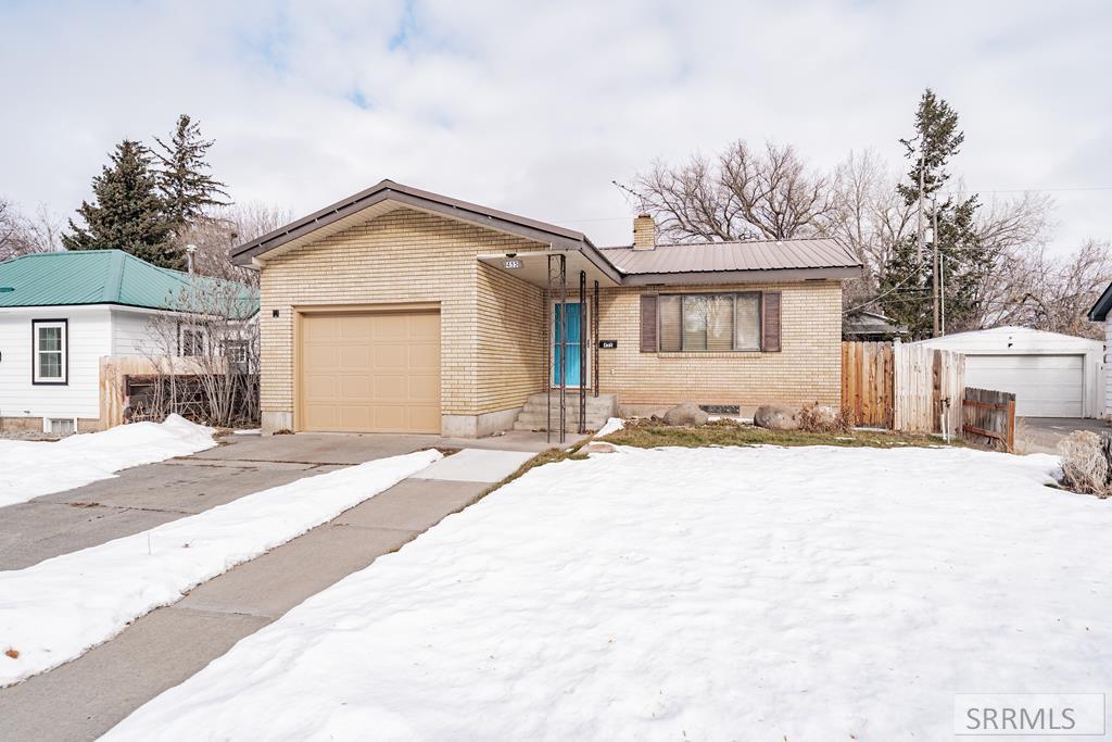 455 6th Street Property Photo
