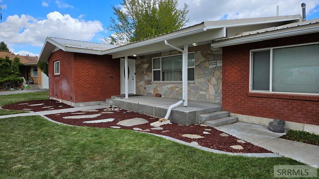265 Barlow Drive Property Photo 1