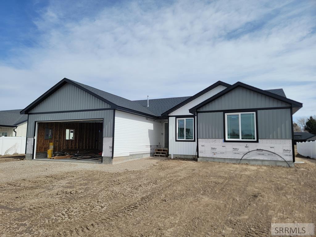 2022 Coopers Way Property Photo