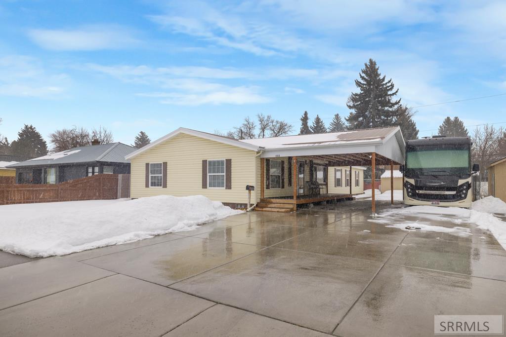 660 10th Street Property Photo