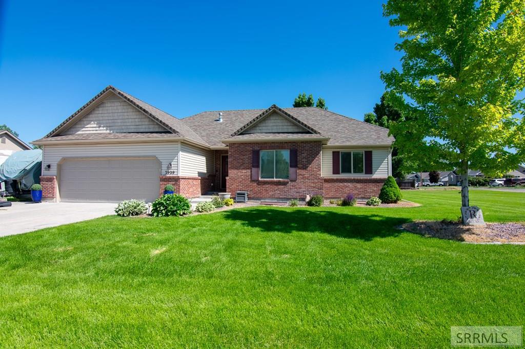 3939 Deer Stream Drive Property Photo 1