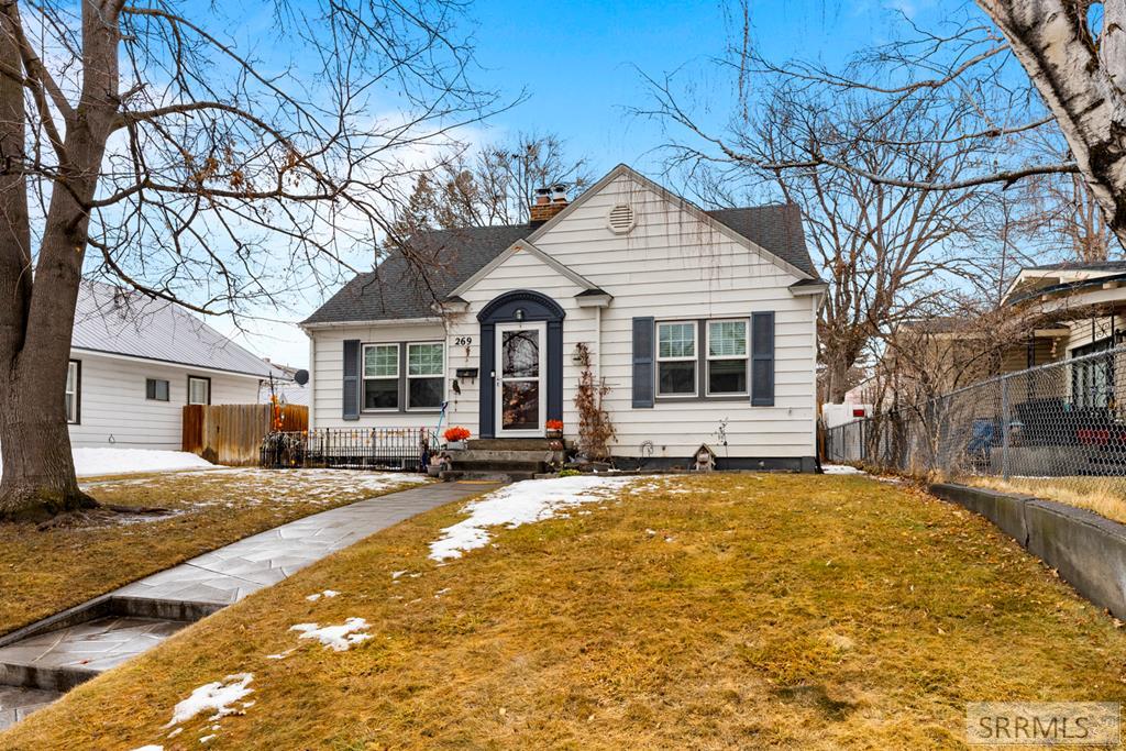 269 6th Street Property Photo