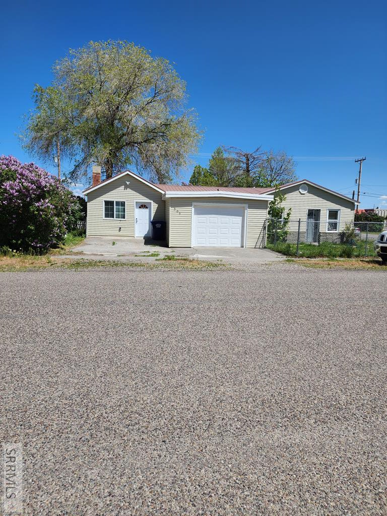 306 2nd W Property Photo