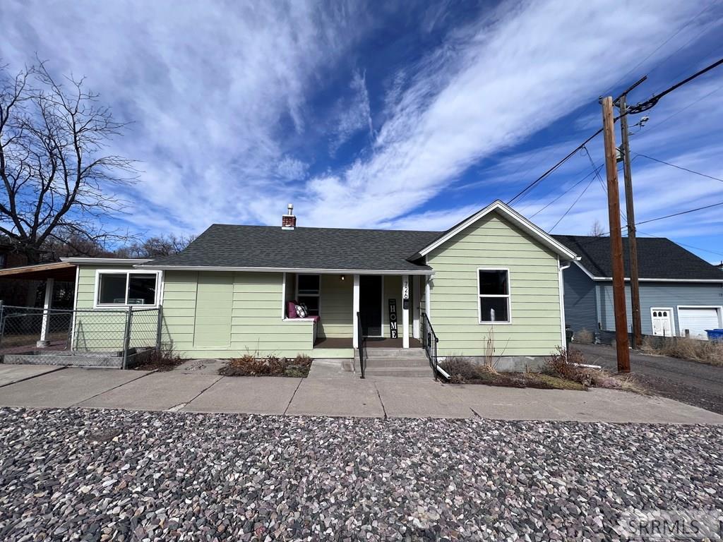 726 W Halliday Street Property Photo