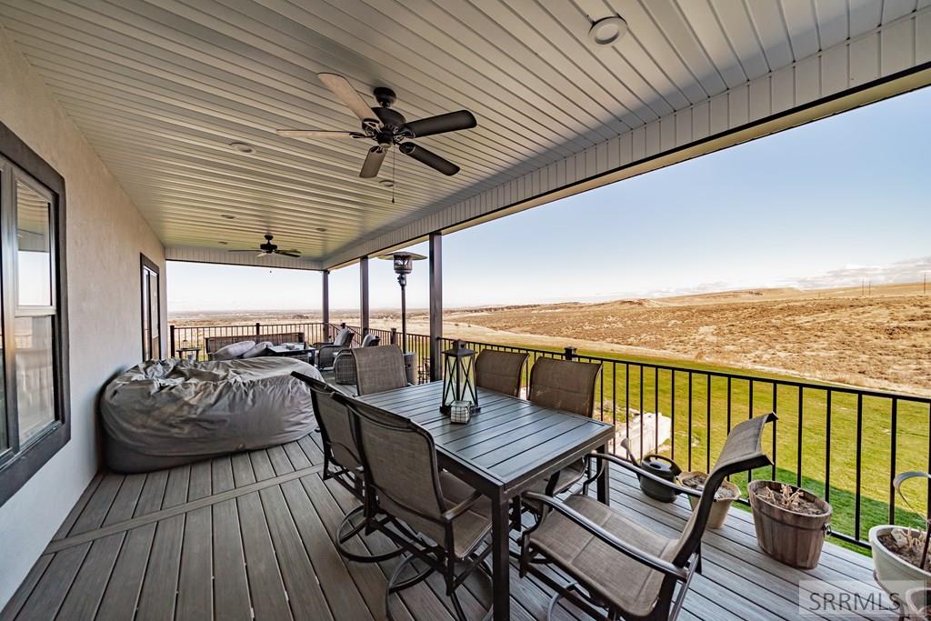10423 Henry Creek Road Property Photo 16