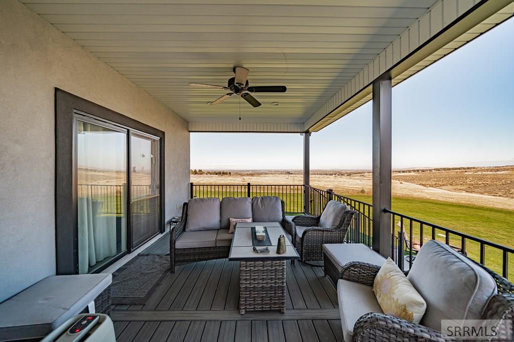 10423 Henry Creek Road Property Photo 17