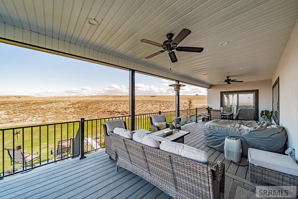 10423 Henry Creek Road Property Photo 18