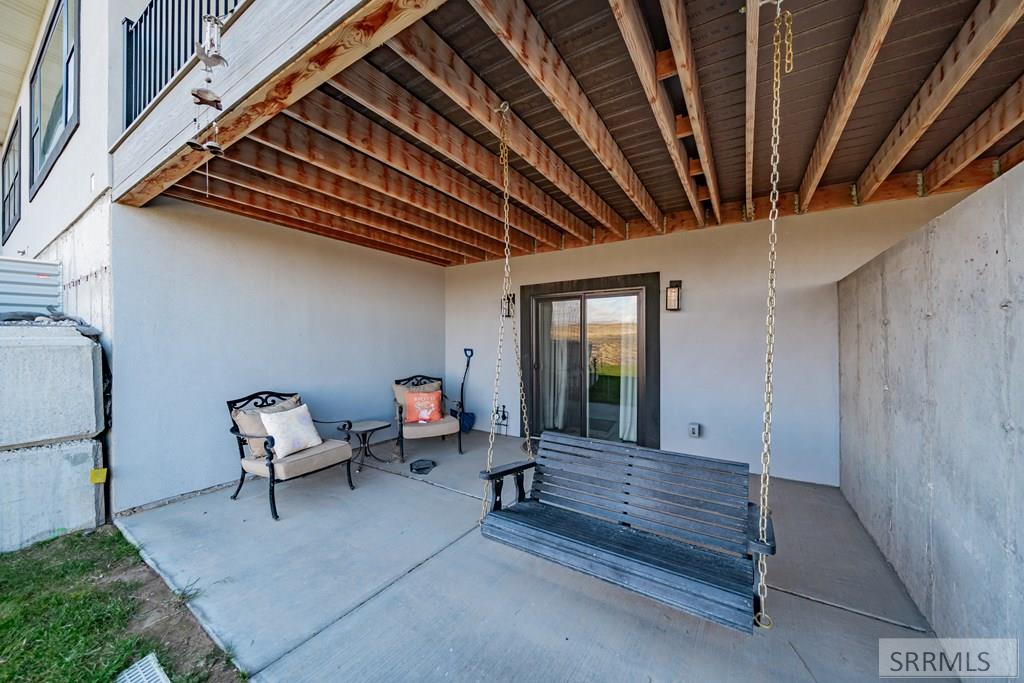 10423 Henry Creek Road Property Photo 20