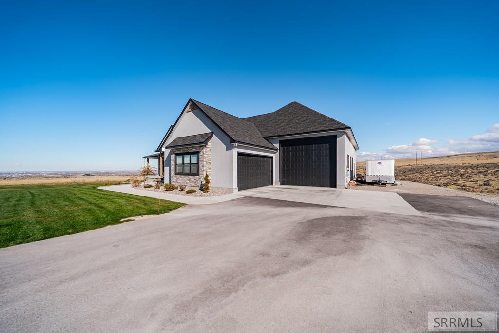 10423 Henry Creek Road Property Photo 21
