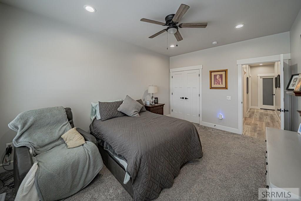 10423 Henry Creek Road Property Photo 52