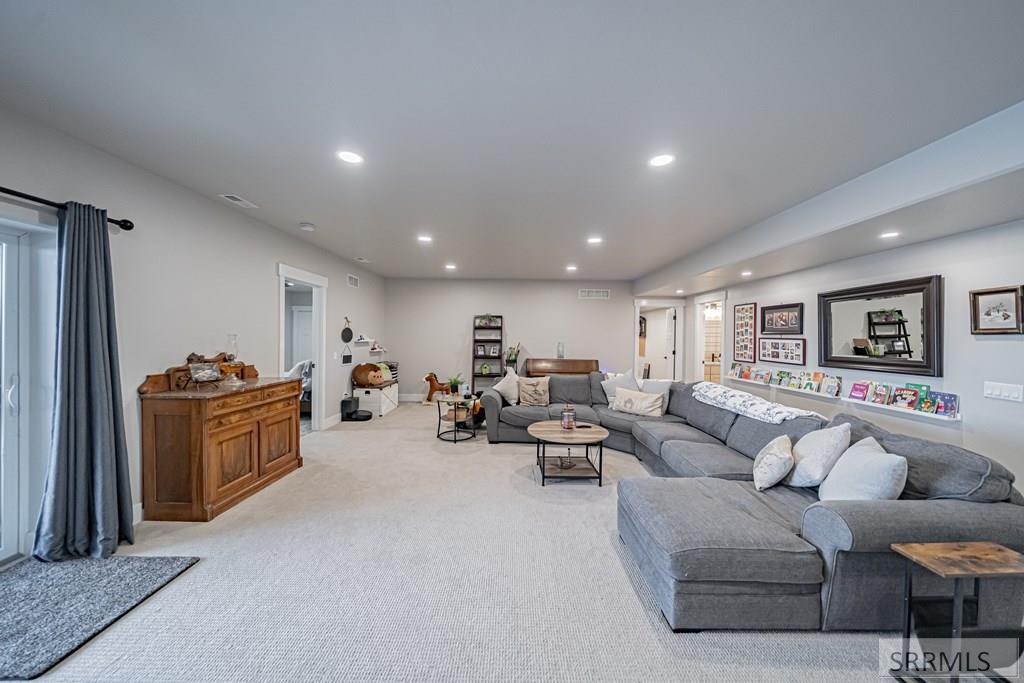 10423 Henry Creek Road Property Photo 60