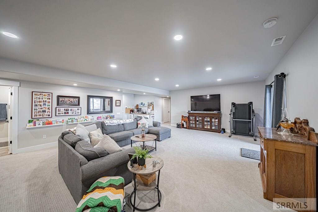 10423 Henry Creek Road Property Photo 61