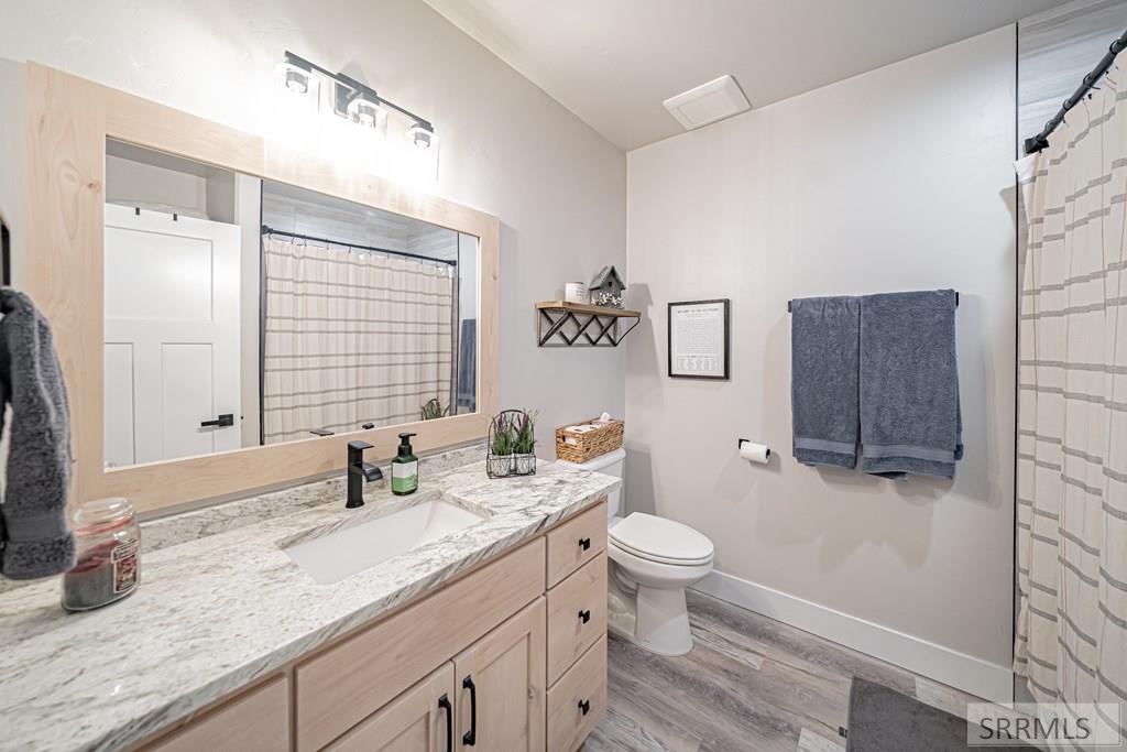 10423 Henry Creek Road Property Photo 68