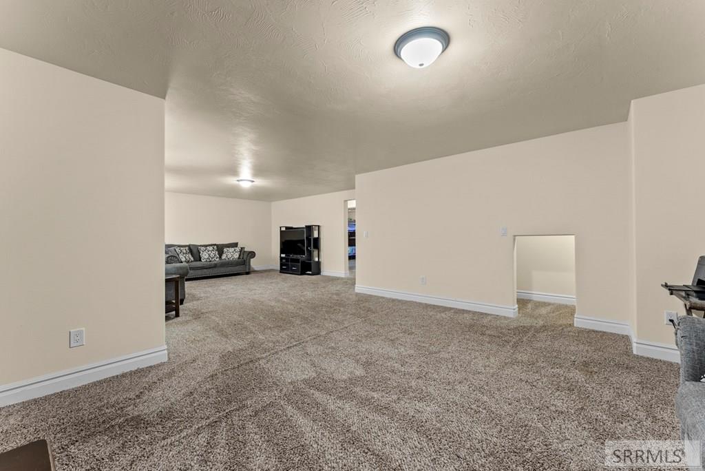 1132 Arrow Point Lane Property Photo 7