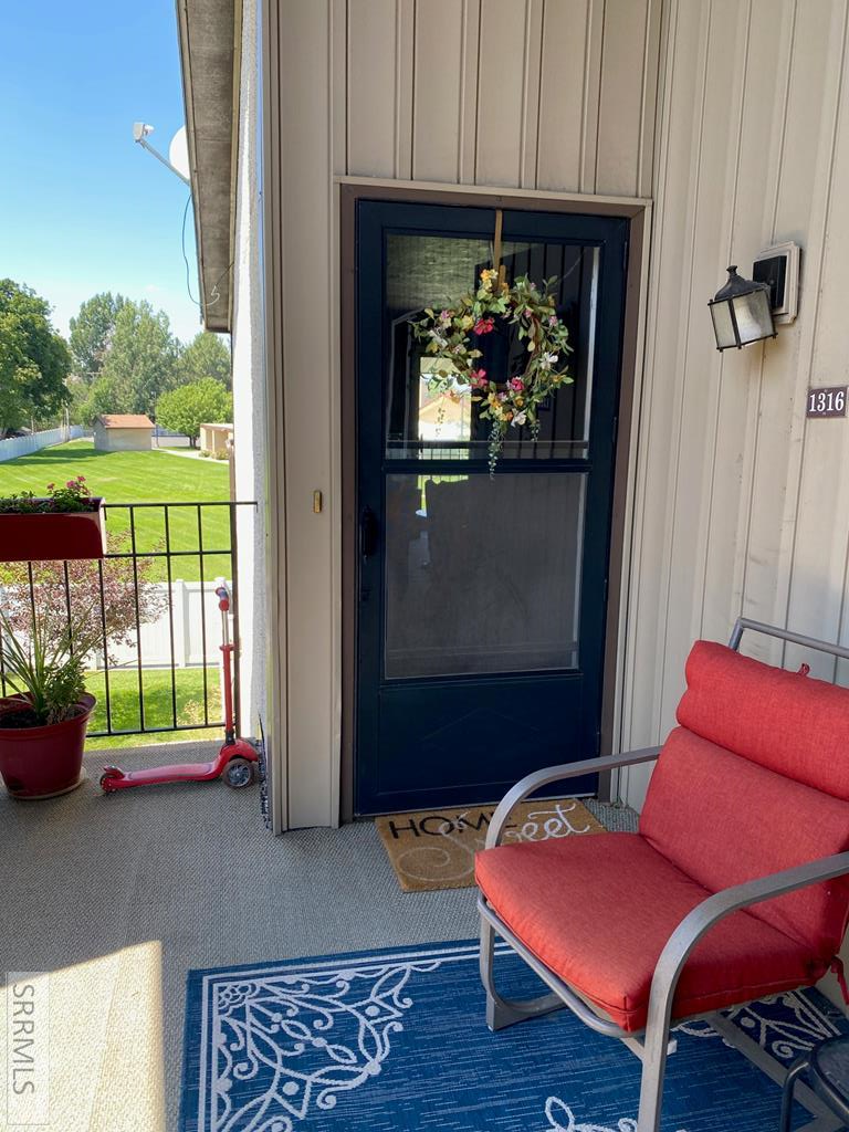 1316 S Woodruff Avenue Property Photo