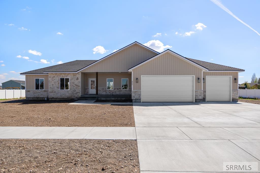 885 Pine Brook Lane Property Photo