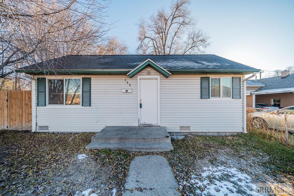388 E 15th Street Property Photo