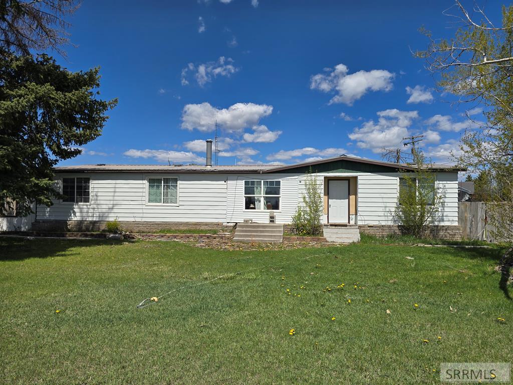 12 N 2162 W Property Photo