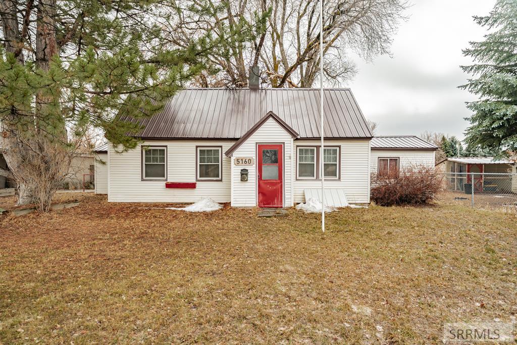 5160 E Hansen Avenue Property Photo