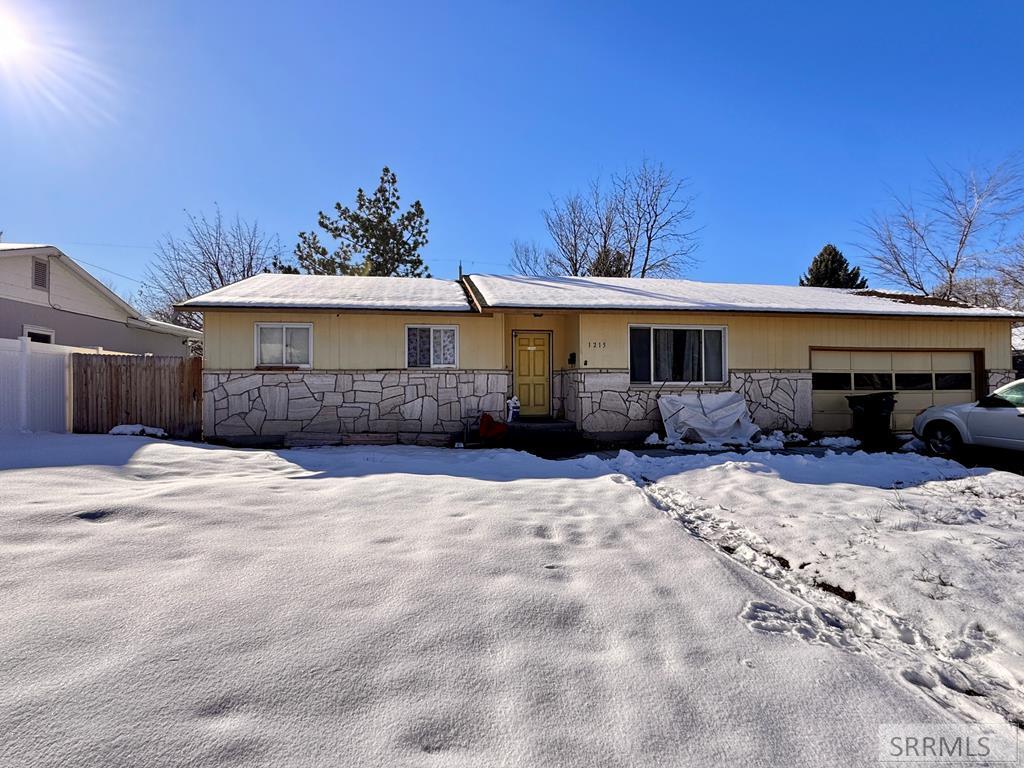1215 Cameron Avenue Property Photo