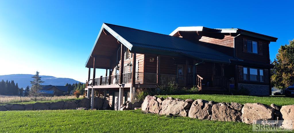 5085 Trumpeter Road Property Photo
