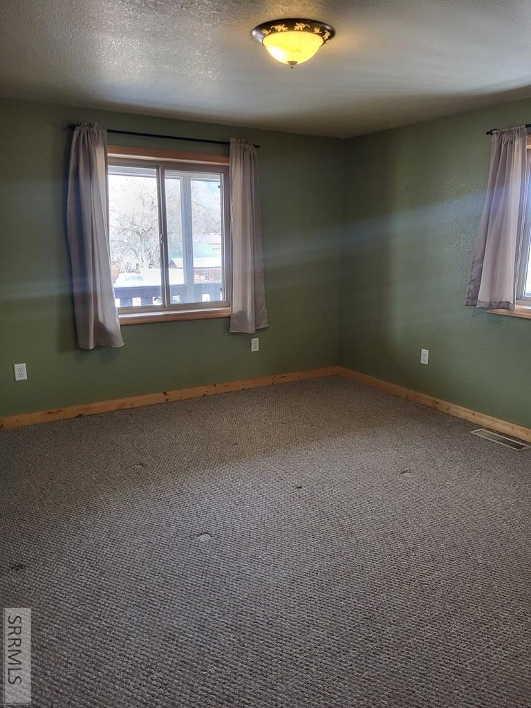 413 Water Street Property Photo 5