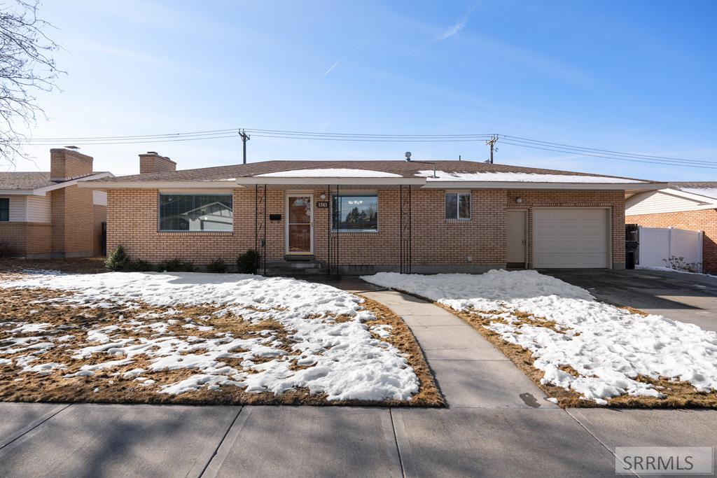 1741 Camrose Street Property Photo