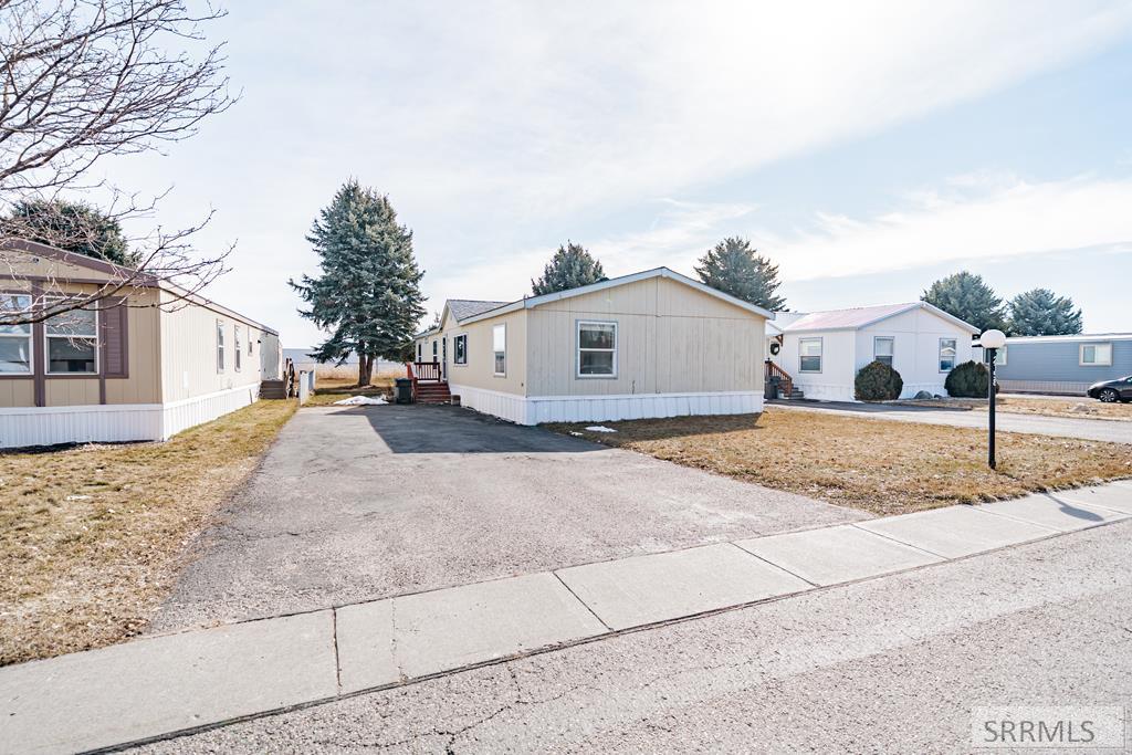 2158 N Whispering Pines Drive Property Photo