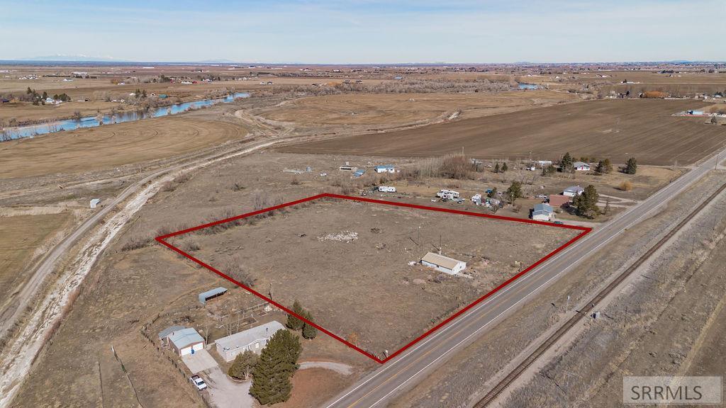 886 N Hwy 91 Property Photo
