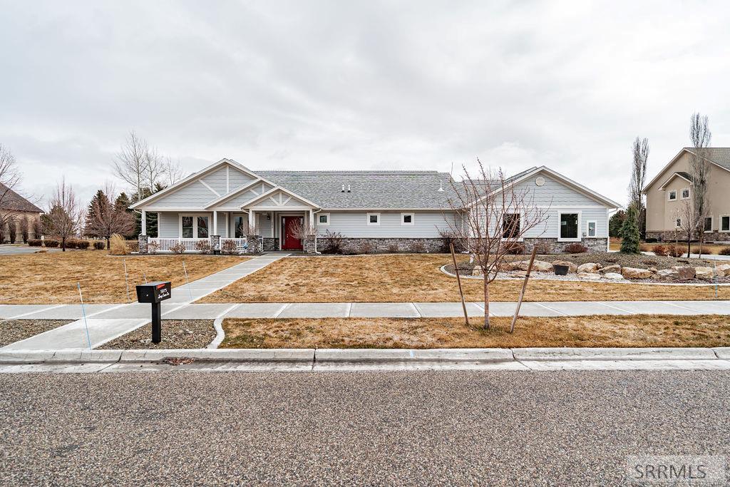 5075 Long Cove Drive Property Photo