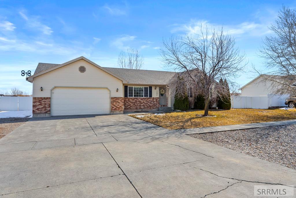 1484 Crimson Drive Property Photo