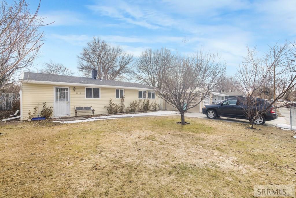 1210 Halsey Street Property Photo