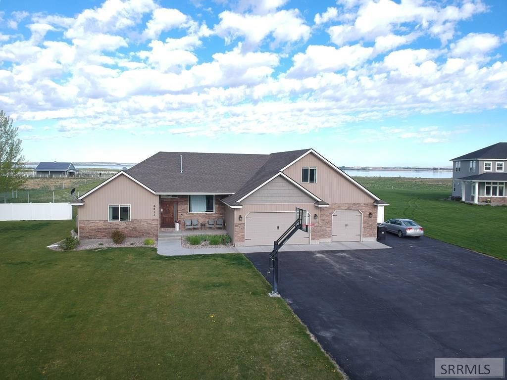 2513 South Bay Place Property Photo 1