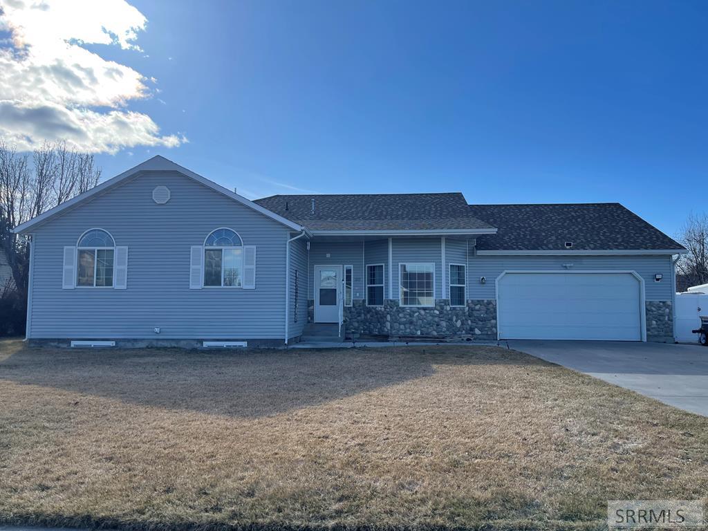 1217 Charlynn Way Property Photo