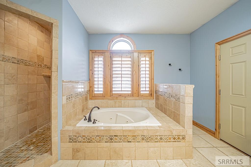 4700 Pevero Drive Property Photo 46