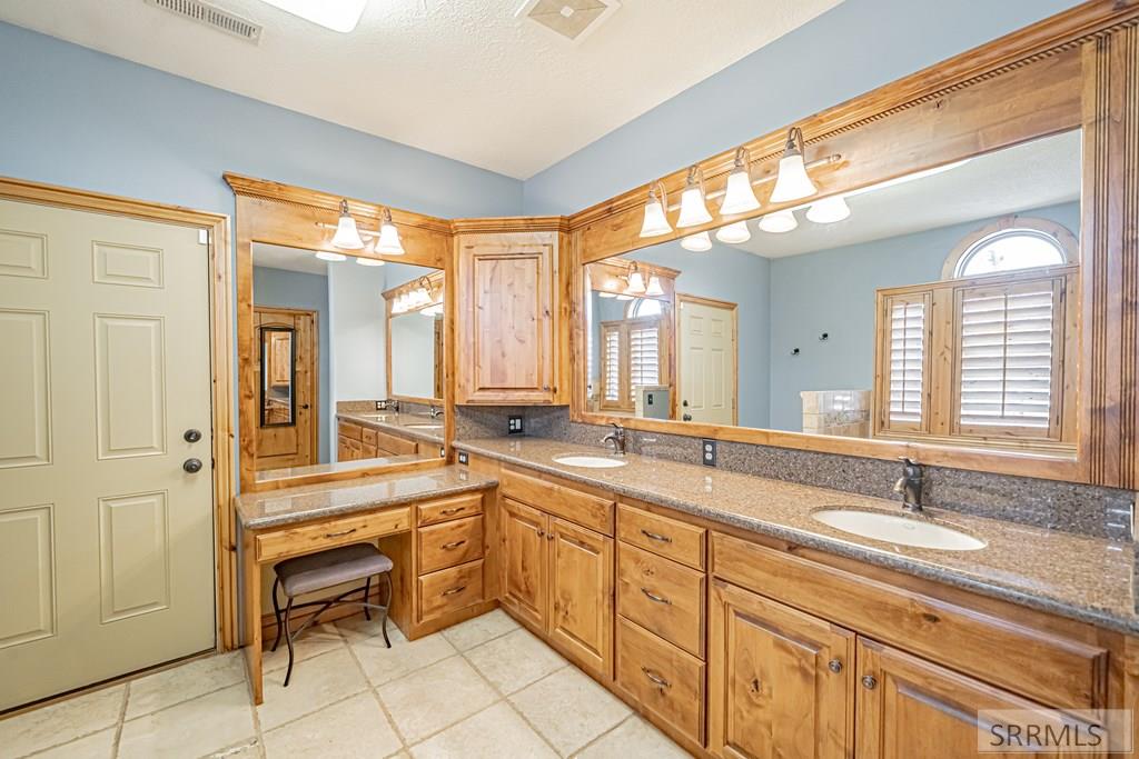 4700 Pevero Drive Property Photo 49