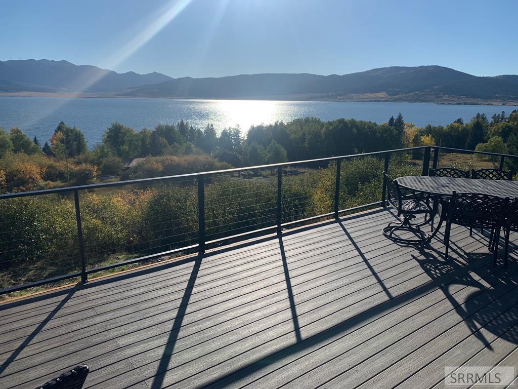 3872 Lake Breeze Drive Property Photo