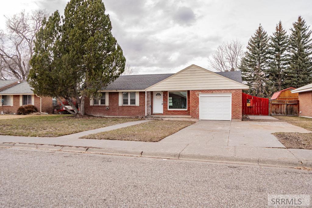 310 Linden Drive Property Photo