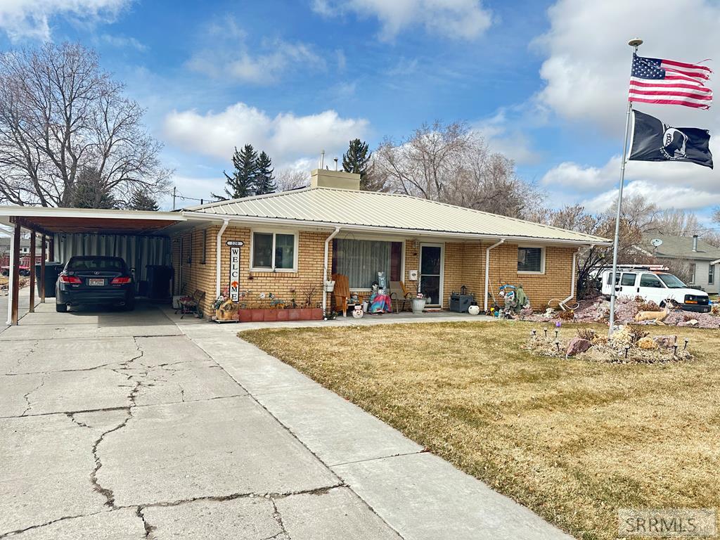 220 S Milton Avenue Property Photo
