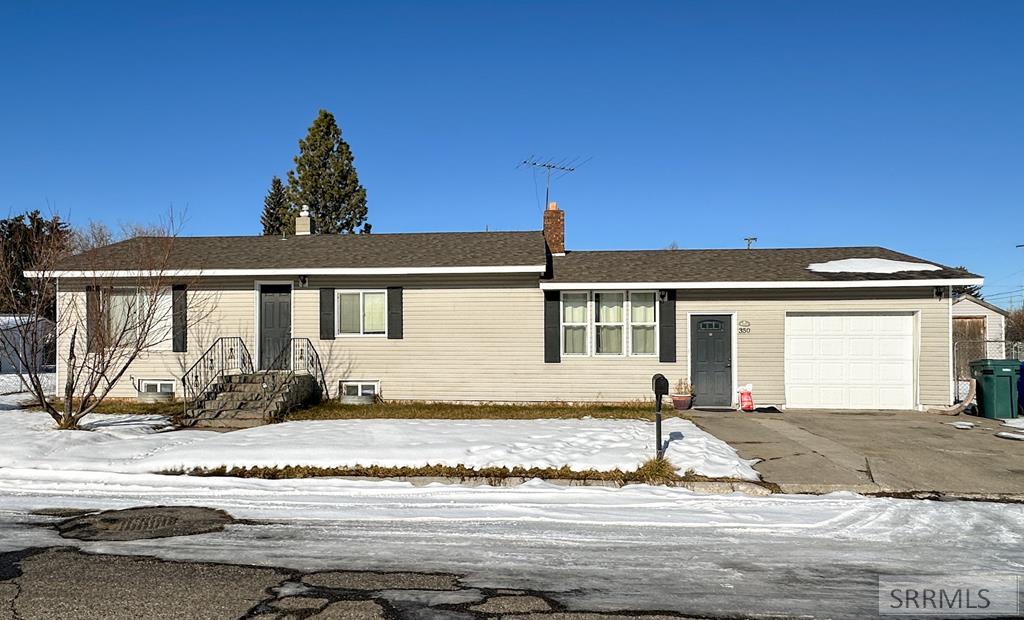 350 Salem Avenue Property Photo