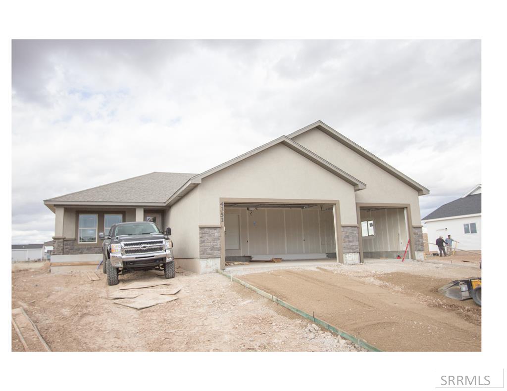4351 E Glade Creek Road Property Photo